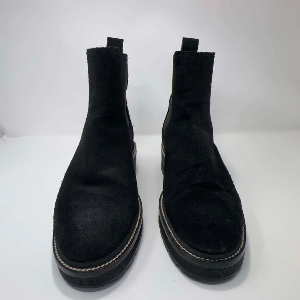 Tory Burch Chelsea Lug Boots Womens 9M Black Suede Pull On Ankle Booties Classic